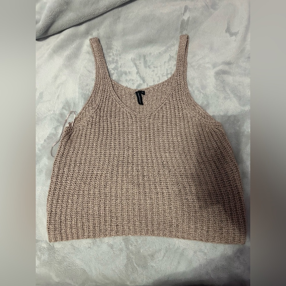 Moon and Madison cream tank top size xl